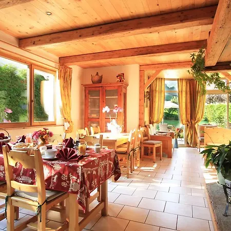 Le Clos Zenon 住宿加早餐酒店 通内
